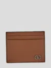 Valentino Garavani Brown Card Holder With Metallic Vlogo On The Front In Black Hammered Leather Man