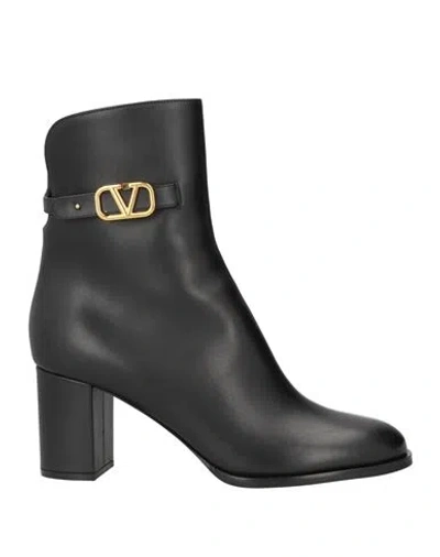 Valentino Garavani Garavani Vlogo Signature Leather Boots In Black