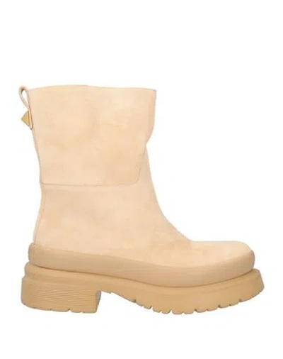 Valentino Garavani Woman Ankle Boots Cream Size 7 Soft Leather In White