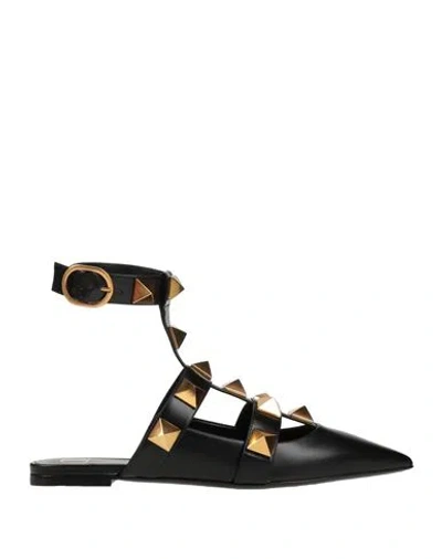 Valentino Garavani Rockstud Detail Pointed Toe Pumps In Black