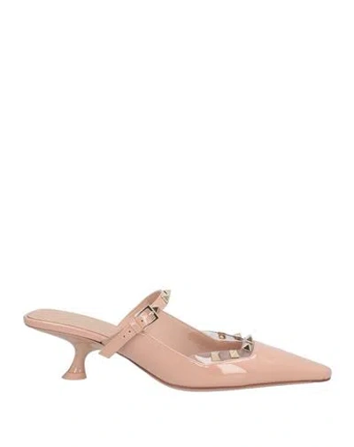 Valentino Garavani Woman Mules & Clogs Blush Size 8 Leather In Neutral