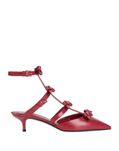 Valentino Garavani Pumps In Red