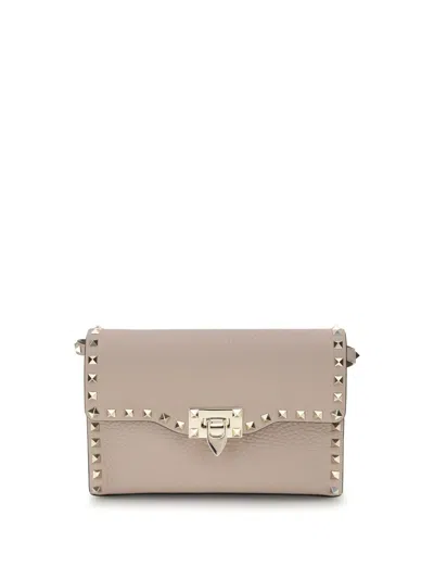 Valentino Garavani Women Rockstud Shoulder Bag In Pink
