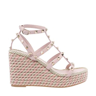 Valentino Garavani Women Rockstud Wedged Sandals In Pink