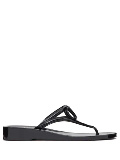 Valentino Garavani Vlogo Signature Rubber Thong Sandal In Black