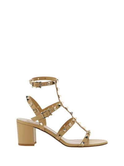 VALENTINO GARAVANI VALENTINO GARAVANI WOMEN VALENTINO GARAVANI ROCKSTUD SANDALS