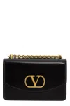 Valentino Borsa A Spalla Small In Pelle Nera Con Catena Dorata In Black