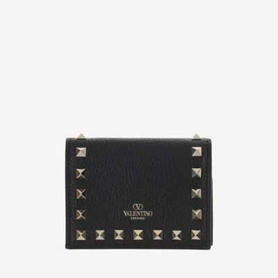 Valentino Garavani Garnet Calfskin Rockstud Small Wallet In Black