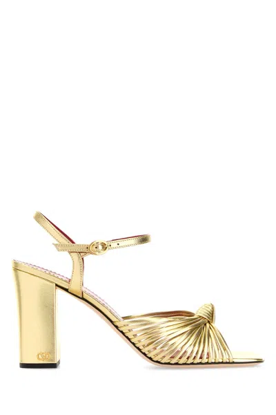 Valentino Garavani 90mm Vlogo Anne Metallic Leather Block-heel Sandals In Yellow
