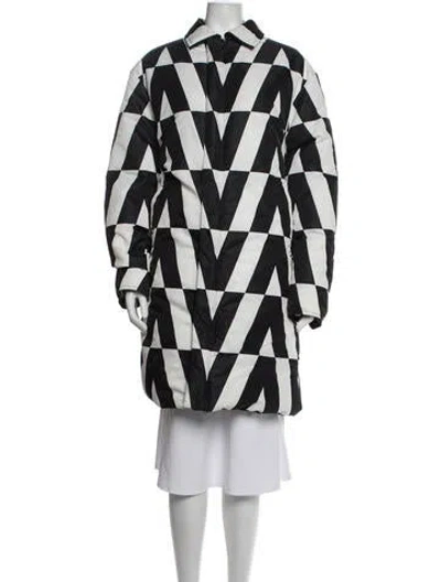 Pre-owned Valentino Graphic Print Down Coat In Black