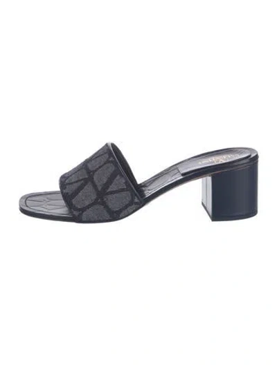 Pre-owned Valentino Garavani Graphic Print Slides In Blue