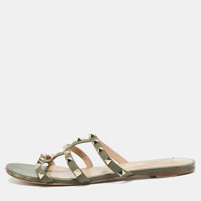 Pre-owned Valentino Garavani Green Leather Rockstud Flat Slides Size 39.5