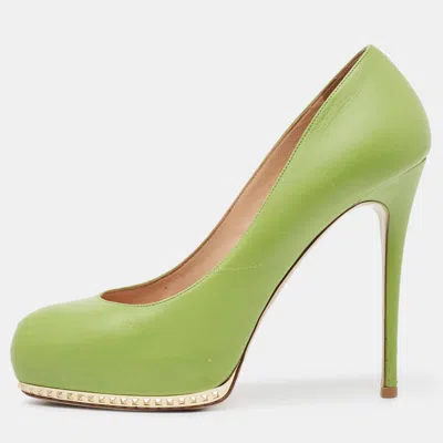 Pre-owned Valentino Garavani Green Leather Spike Platform Round Toe Pumps Size 37