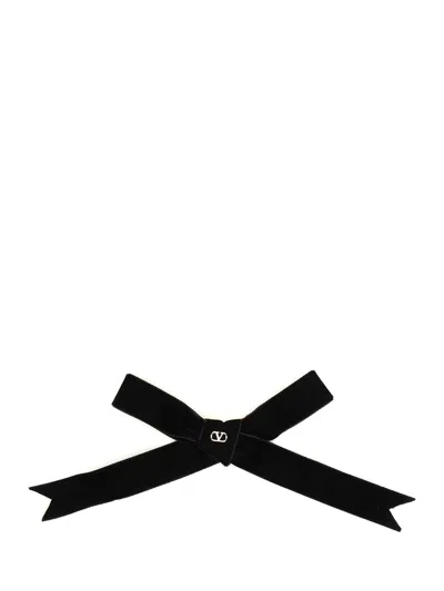Valentino Garavani Valentino Vlogo Signature Bow Velvet Hair Clip In Black