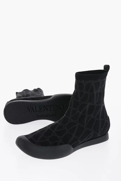 Valentino Garavani Cityshore High-top Sneaker In Toile Iconographe In Black
