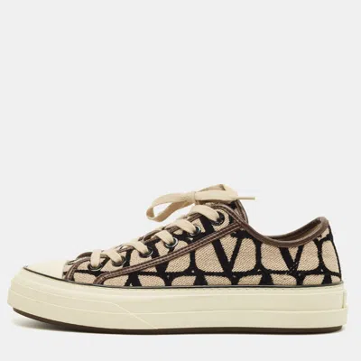 Pre-owned Valentino Garavani Iconographe Size 37 Brown Canvas And Leather Lace Up Sneakers