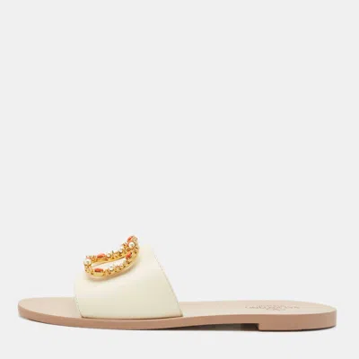 Pre-owned Valentino Garavani Ivory Leather Embellished Vlogo Flat Slides Size 38.5 In White