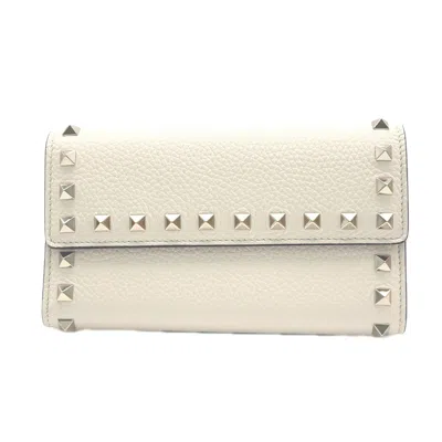 Pre-owned Valentino Garavani Valentino Ivory Leather Long Wallet (bi-fold) ()