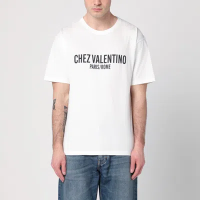 VALENTINO IVORY T-SHIRT WITH CHEZ VALENTINO PRINT