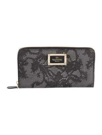 Pre-owned Valentino Garavani Lace Printed Compact Wallet In Black
