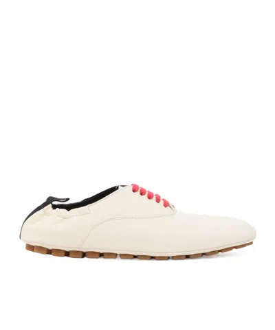 Valentino Garavani Lace-up Low-top Casual Shoes In White