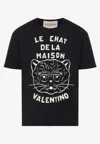 Valentino Garavani T-shirt With Le Chat De La Maison Print In Black
