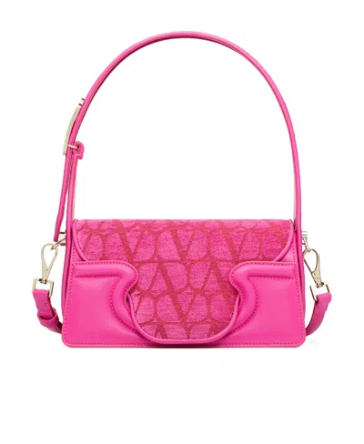 Valentino Garavani Valentino Le Grand Deuxième Logo Plaque Shoulder Bag In Pink