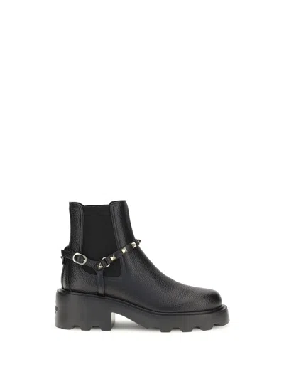 VALENTINO GARAVANI LEATHER ANKLE BOOTS