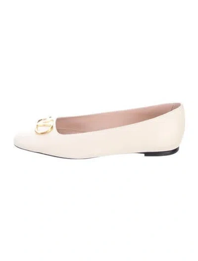 Pre-owned Valentino Garavani Leather Ballet Flats In Neutral