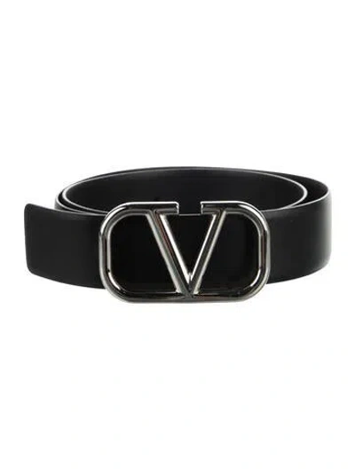 Pre-owned Valentino Garavani Leather Belt In Black
