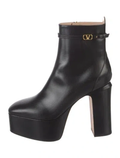 Pre-owned Valentino Garavani Leather Boots W/ Tags In Black