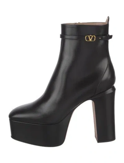 Pre-owned Valentino Garavani Leather Boots W/ Tags In Black