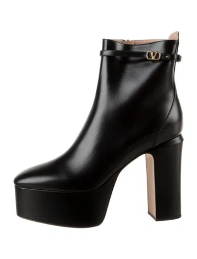 Pre-owned Valentino Garavani Leather Boots W/ Tags In Black