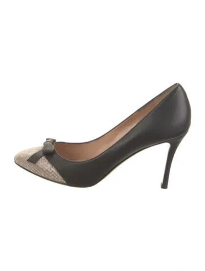 Pre-owned Valentino Garavani Leather Bow Accents Pumps In Black