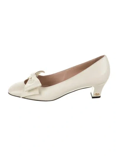 Pre-owned Valentino Garavani Leather Bow Accents Pumps In Neutral