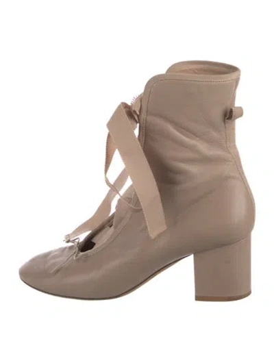 Pre-owned Valentino Garavani Leather Bow Accents T-strap Pumps In Neutral