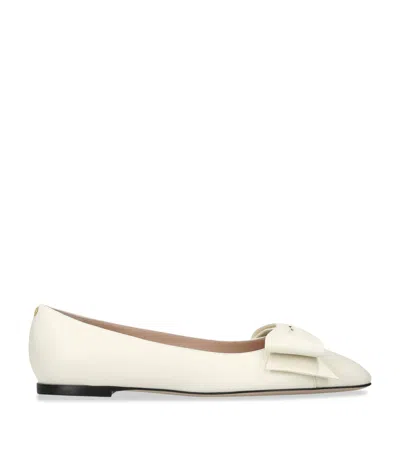 Valentino Garavani Leather Bowow Ballet Flats In Sand