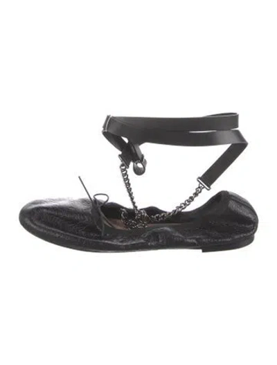 Pre-owned Valentino Garavani Leather Chain-link Accents Ballet Flats In Black