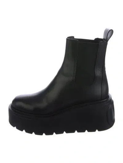 Pre-owned Valentino Garavani Leather Chelsea Boots In Black