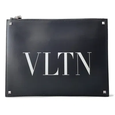 Pre-owned Valentino Garavani Leather Clutch Bag () In Black