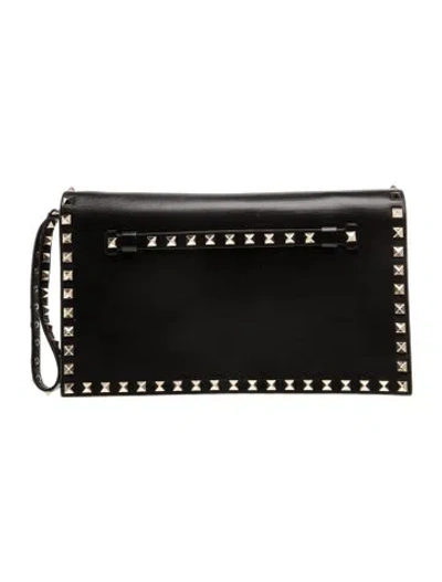 Pre-owned Valentino Garavani Leather Clutch In Black