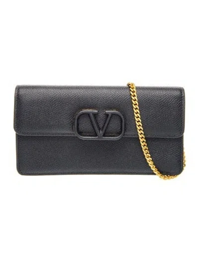 Pre-owned Valentino Garavani Leather Clutch In Blue