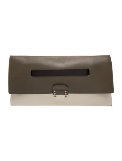 Pre-owned Valentino Garavani Leather Clutch In Green