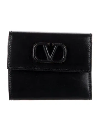 Pre-owned Valentino Garavani Leather Compact Wallet In Black