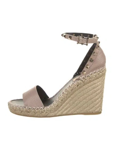 Pre-owned Valentino Garavani Leather Espadrilles In Neutral