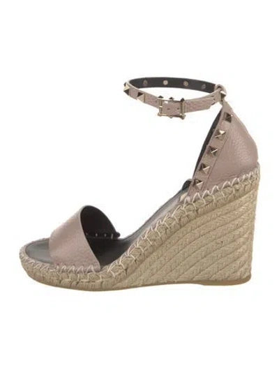 Pre-owned Valentino Garavani Leather Espadrilles In Neutral