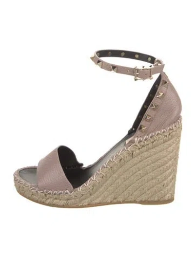 Pre-owned Valentino Garavani Leather Espadrilles In Neutral