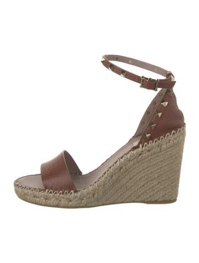 Pre-owned Valentino Garavani Leather Espadrilles In Neutral