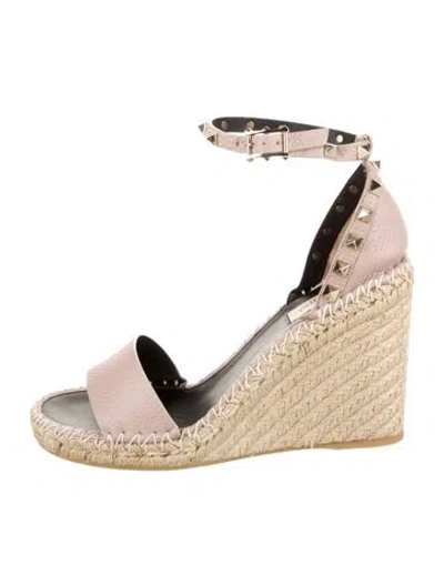 Pre-owned Valentino Garavani Leather Espadrilles In Neutral