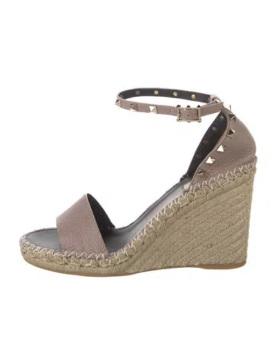 Pre-owned Valentino Garavani Leather Espadrilles In Pink